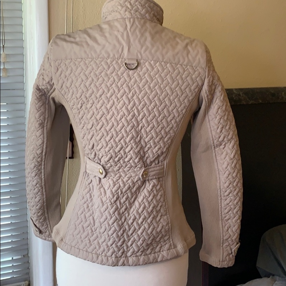 Weatherproof jacket - Picture 2 of 6